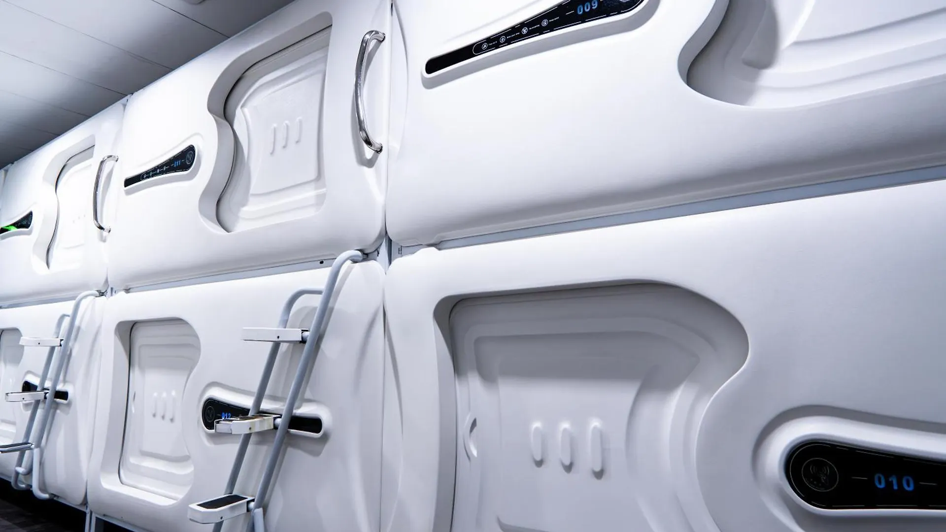 旅馆 Capsule Inn 亞庇